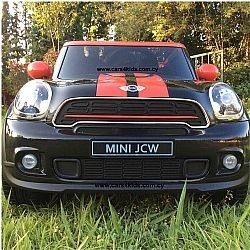 Mini Cooper Paceman with 2.4G R/C under License